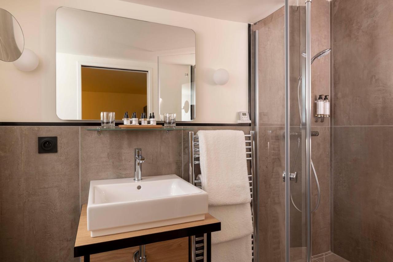 Le 5 Particulier Hotel