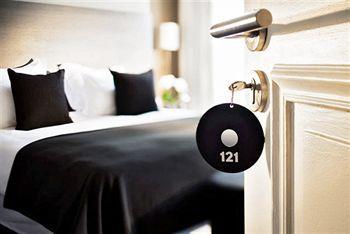 Le 5 Particulier Hotel 4*