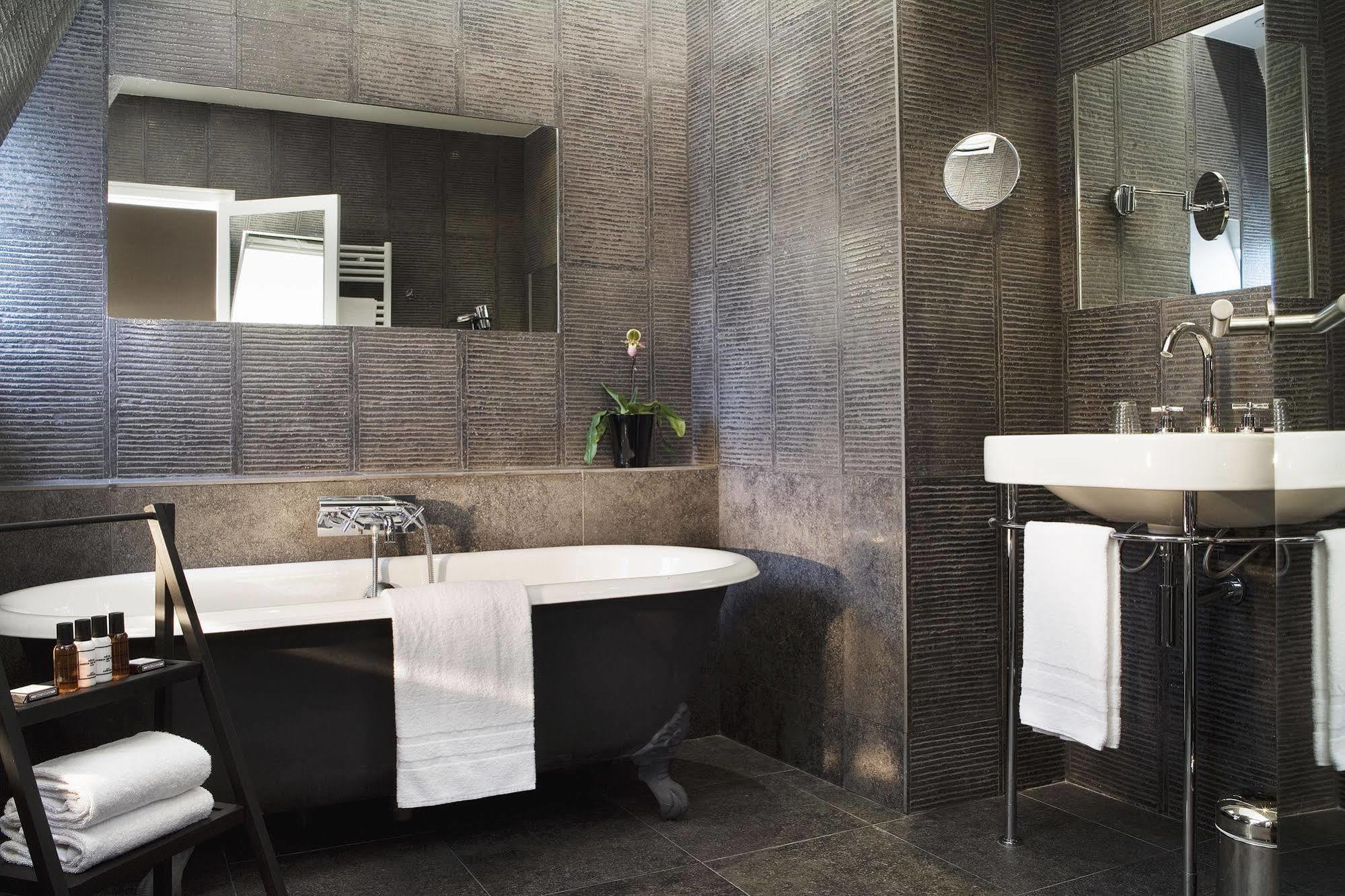 Le 5 Particulier 4* Neuilly-sur-Seine